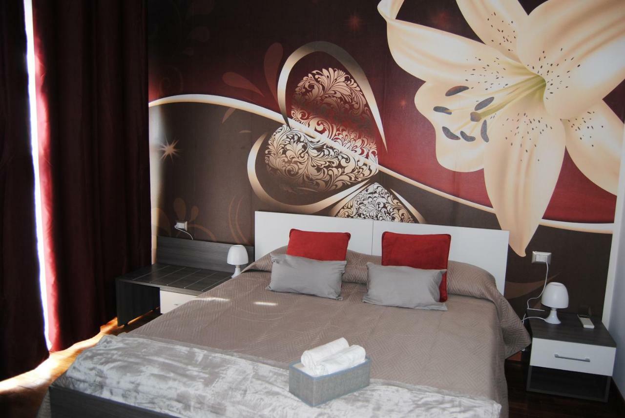 B&B Kenzia ออลเบีย ภายนอก รูปภาพ